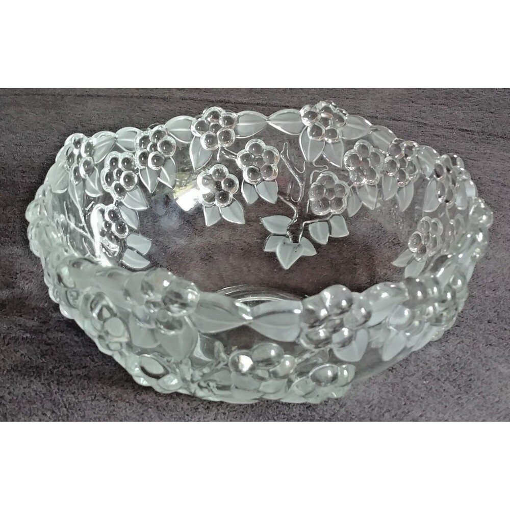 Bowl 8.5" Diameter vintage Mikasa Carmen Germany Satin Ivy Crystal Serving Bowl